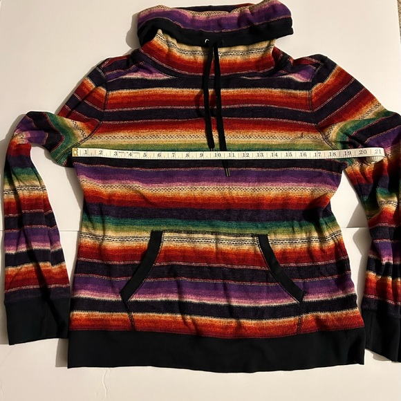 L-RL Active Ralph Lauren Southwest Aztec Funnel Neck L/S Top Size Large - Picture 2 of 3